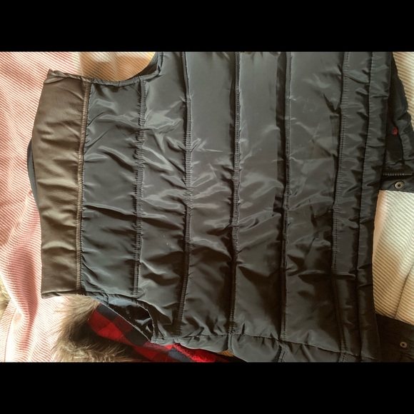 Super warm winter vest! - Picture 2 of 2